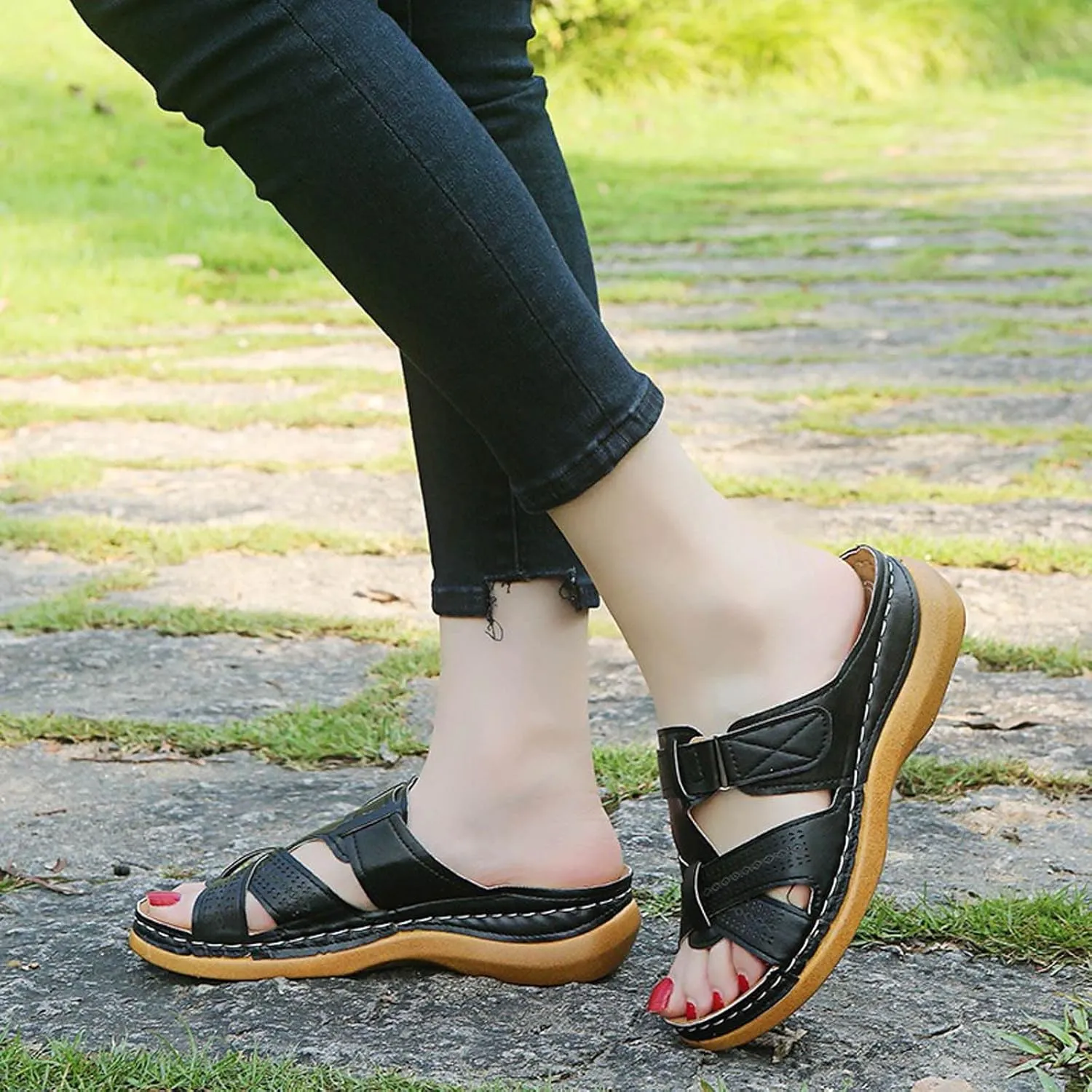 oiangi Women's Sandals Comfortable Wedge Sandals with Arch Support Summer Casual Fish Mouth Open Toe Slip-on Slipper Flower Hollow Platform Slides Flip Flops
