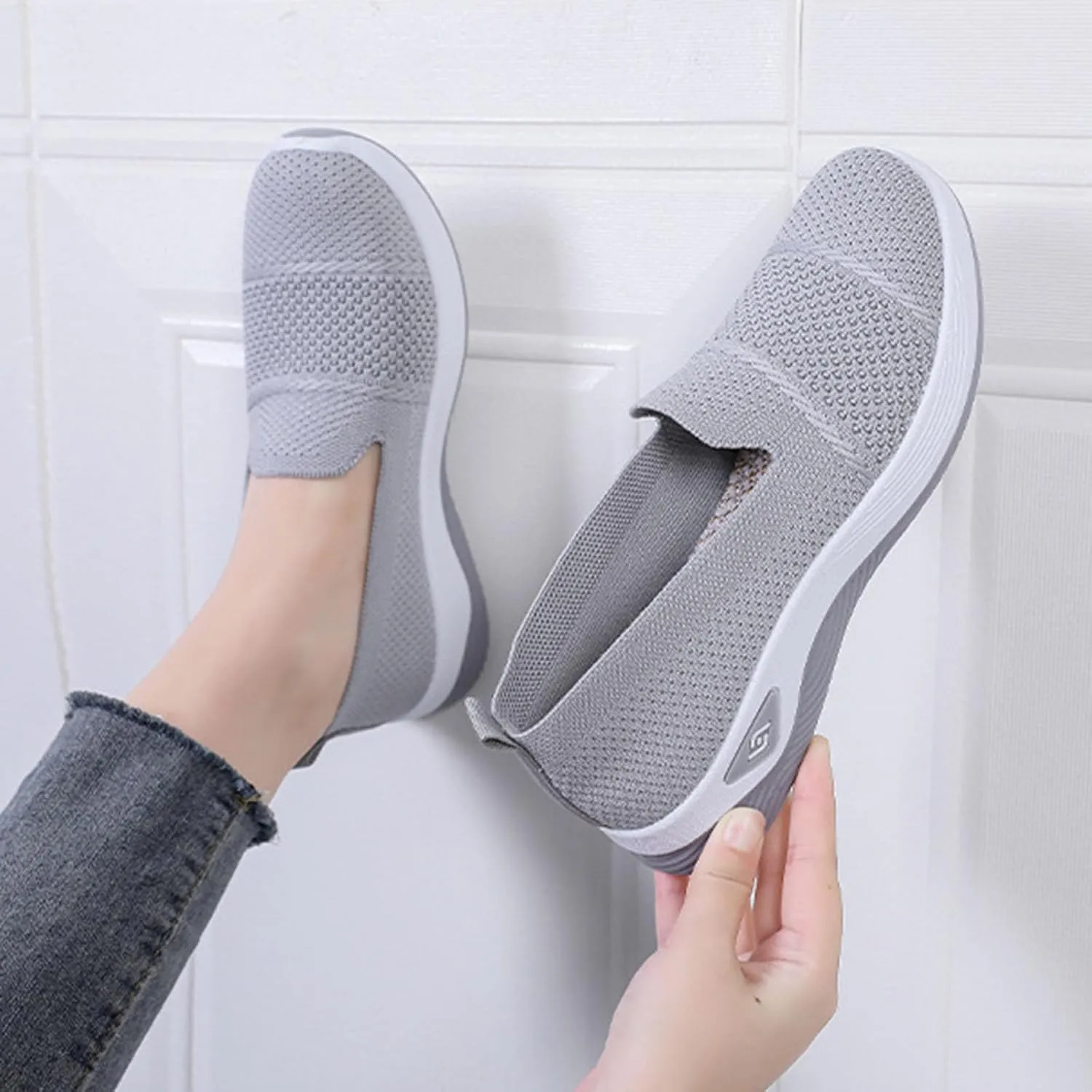 Womens Slip on Walking Shoes Non Slip Mesh Loafers Comfortable Arch Support Orthopedic Sneaker for Maternity Elderly