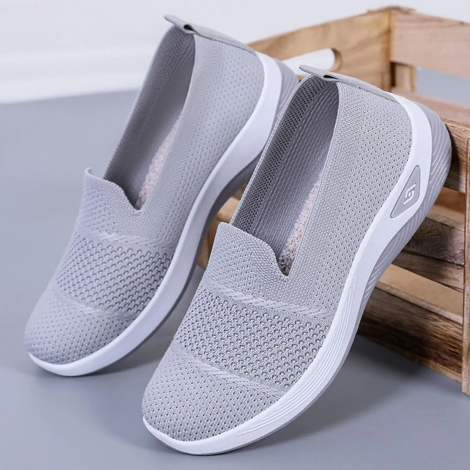 Womens Slip on Walking Shoes Non Slip Mesh Loafers Comfortable Arch Support Orthopedic Sneaker for Maternity Elderly