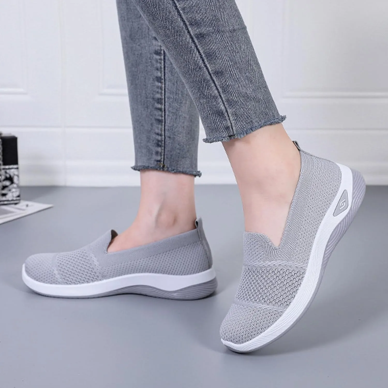 Womens Slip on Walking Shoes Non Slip Mesh Loafers Comfortable Arch Support Orthopedic Sneaker for Maternity Elderly