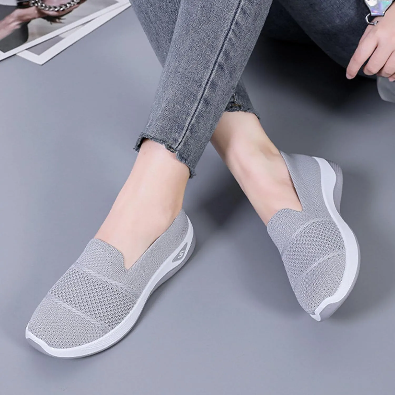 Womens Slip on Walking Shoes Non Slip Mesh Loafers Comfortable Arch Support Orthopedic Sneaker for Maternity Elderly